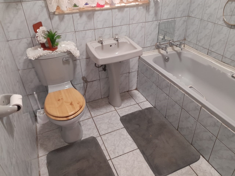 3 Bedroom Property for Sale in Geelhoutpark North West